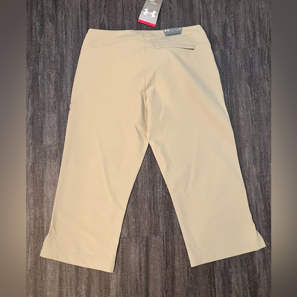 Under Armour relaxed fit khaki golf capris - Picture 2 of 10